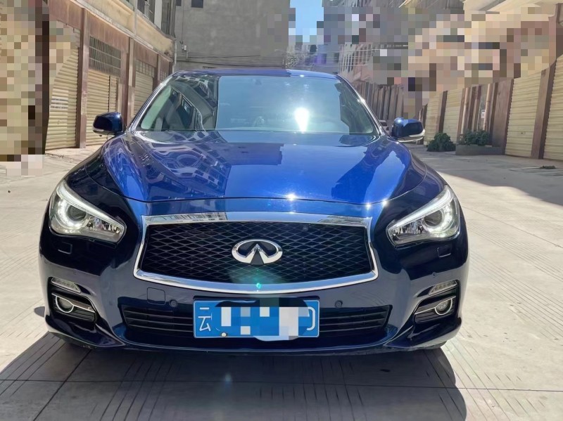 曲靖17年英菲尼迪Q50L1