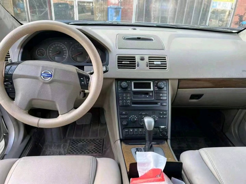 通遼10年沃爾沃XC904