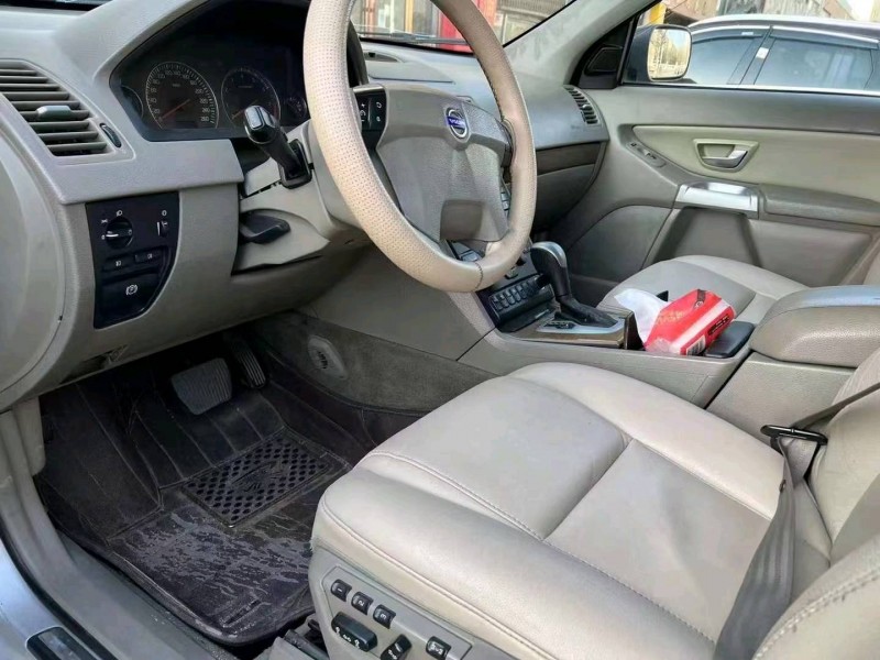 通遼10年沃爾沃XC905