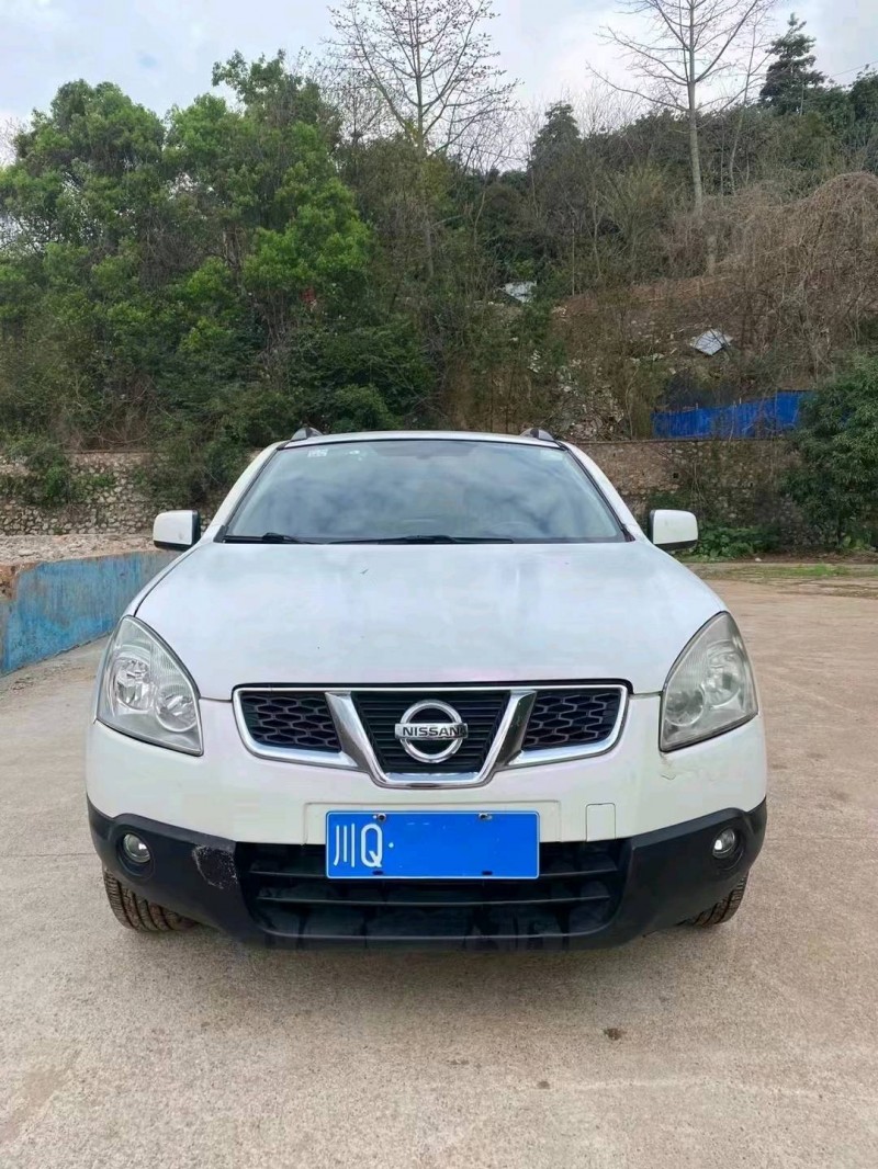 南寧13年日產逍客1