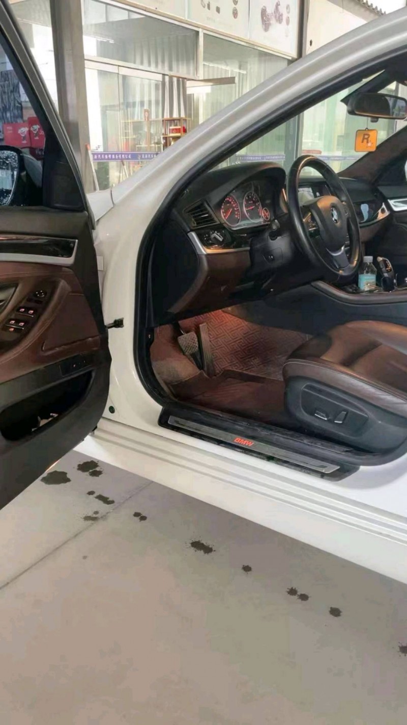 潍坊16年宝马5系9