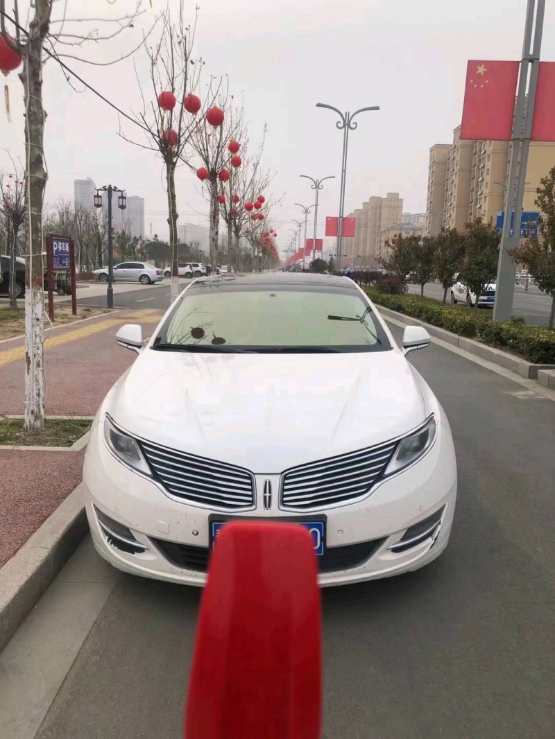 北京15年林肯MKZ1