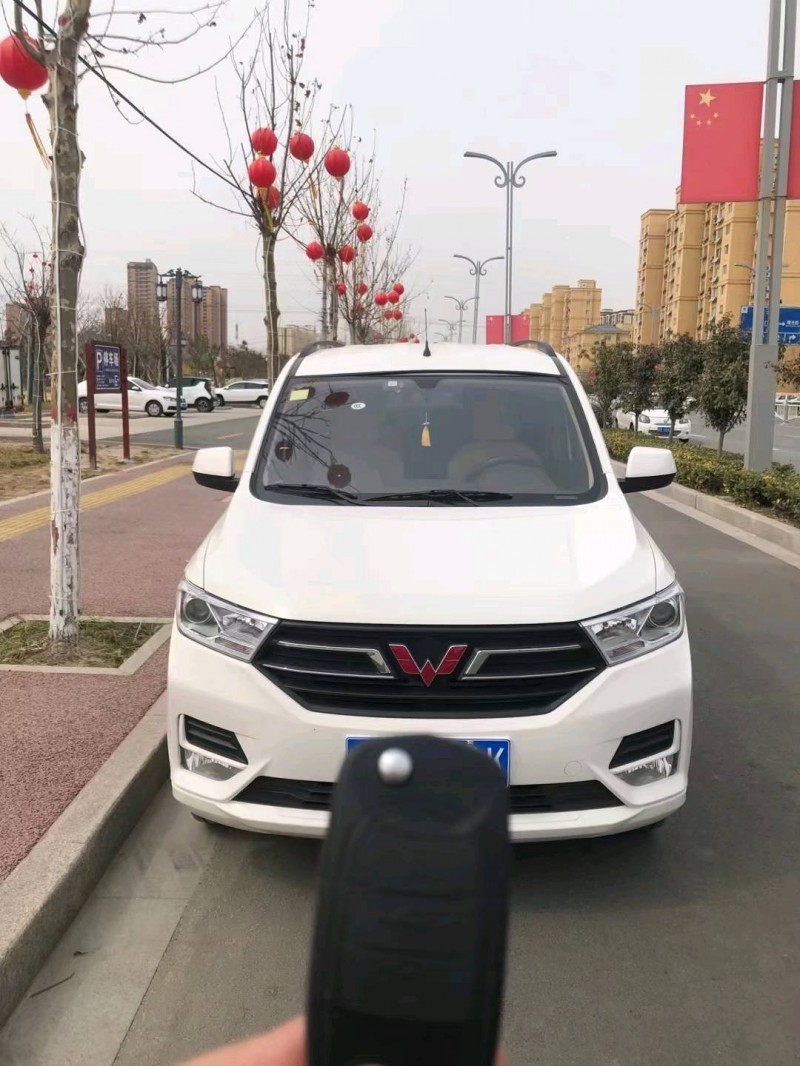 北京21年五菱汽車宏光1