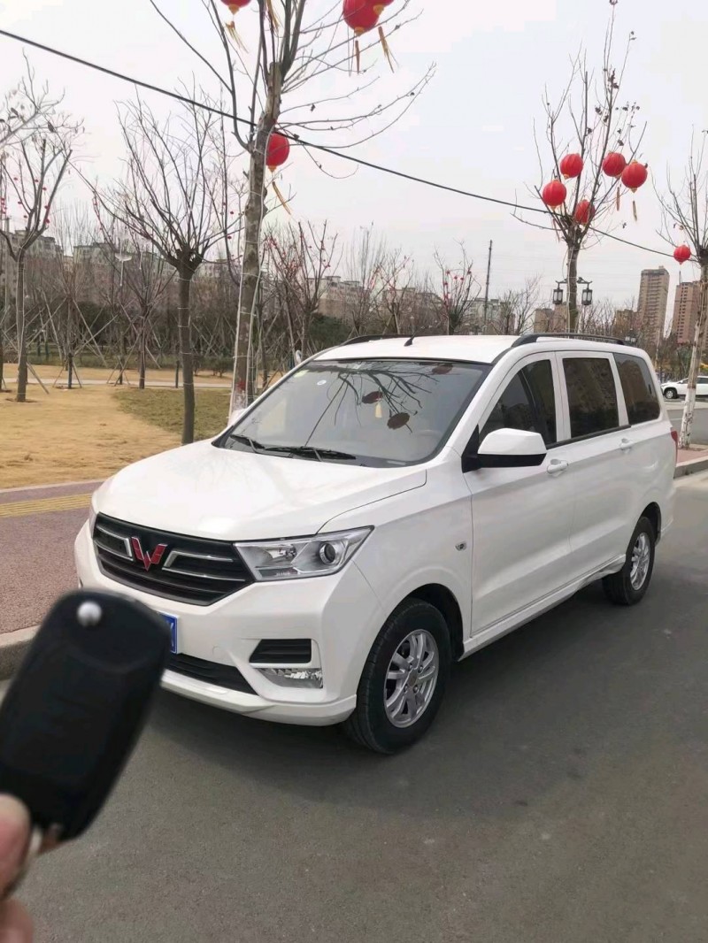 北京21年五菱汽車宏光2