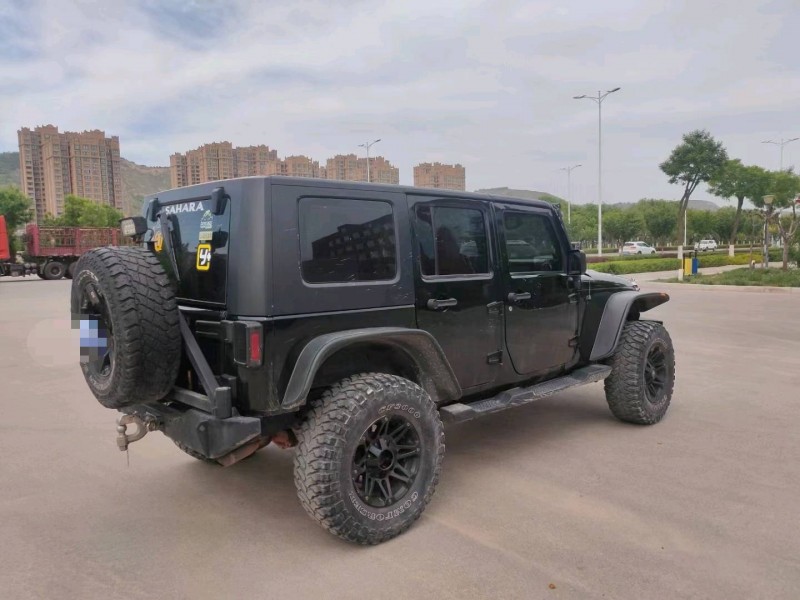 平涼10年Jeep牧馬人2