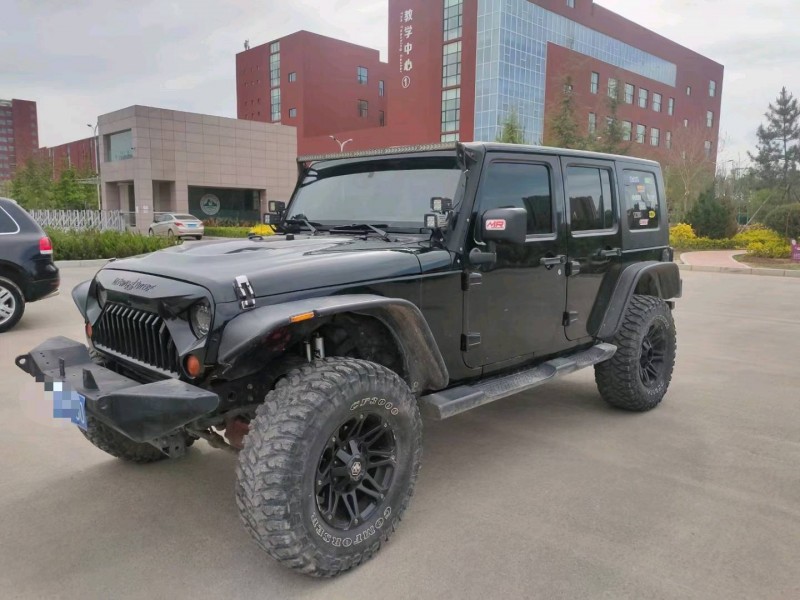 平涼10年Jeep牧馬人3