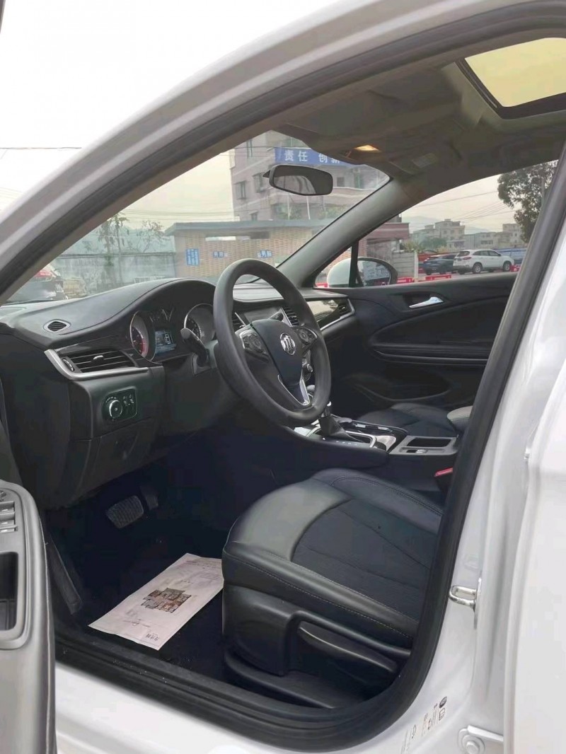 北京19年别克威朗4