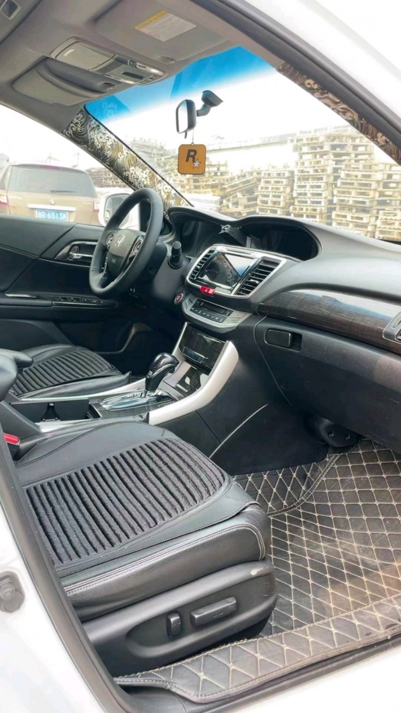 北京13年本田雅阁6