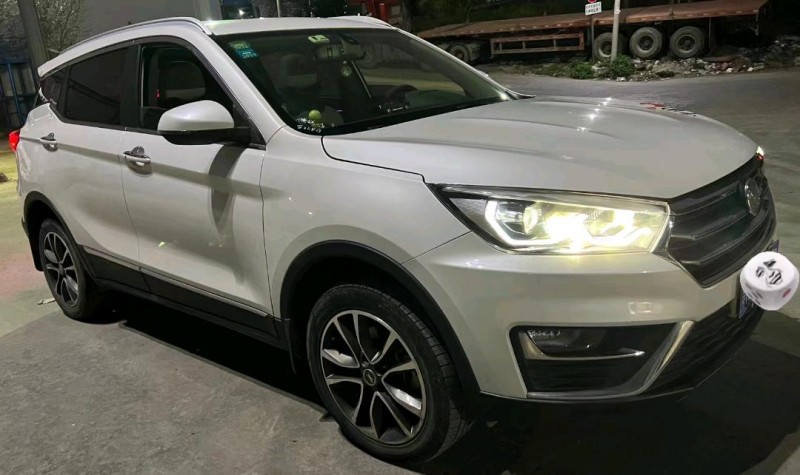 太原18年漢騰汽車X52