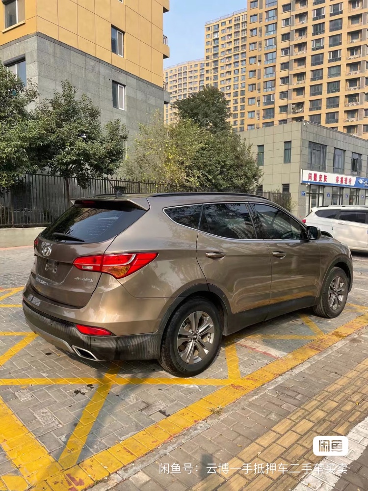 徐州14年现代全新胜达8