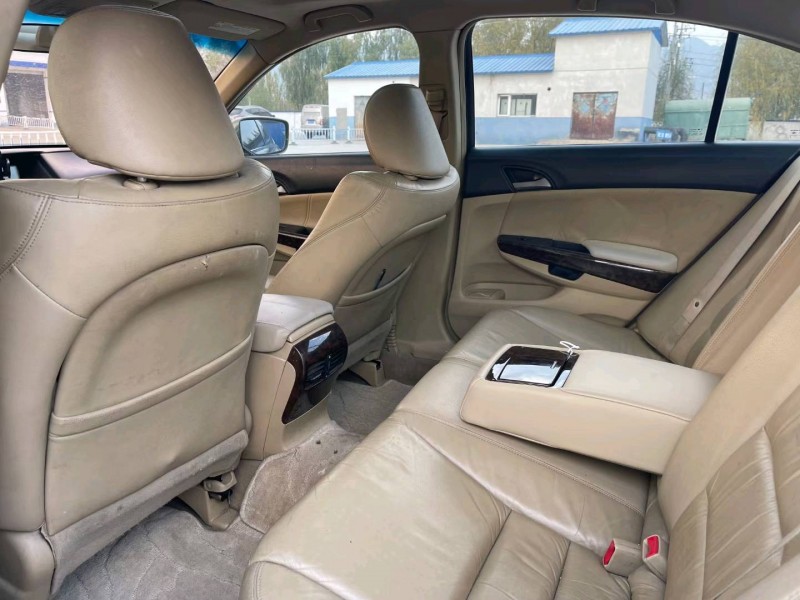 张家口10年本田雅阁6