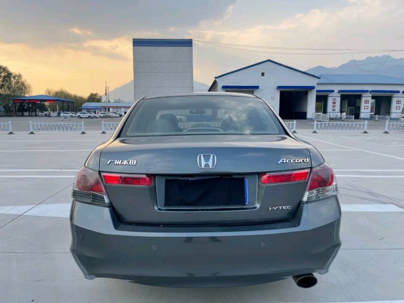 张家口10年本田雅阁9