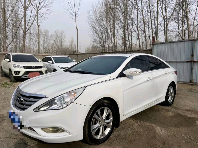 北京13年现代索纳塔八3