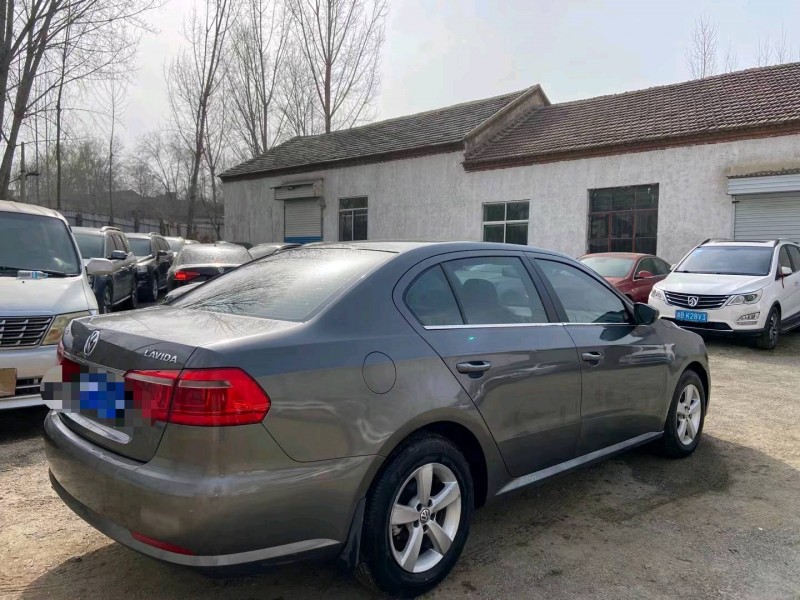 北京13年大众朗逸8