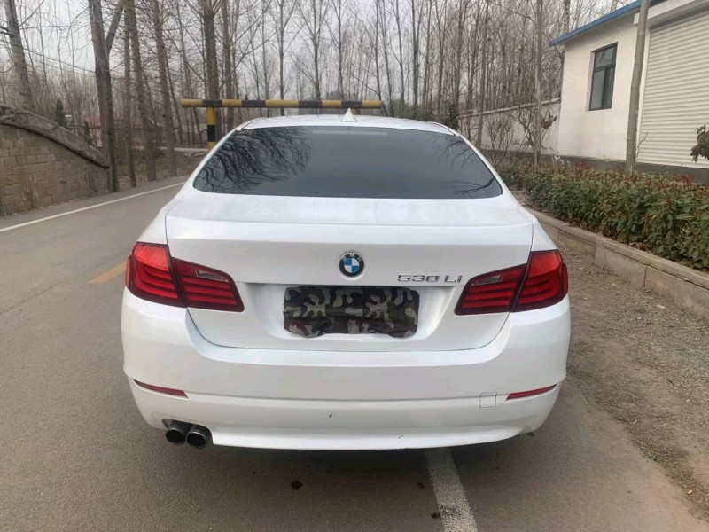 北京12年宝马5系9