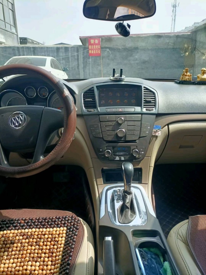 北京12年别克君威3