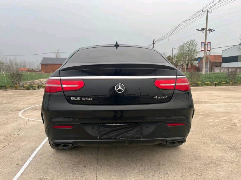 北京16年奔驰GLA AMG9