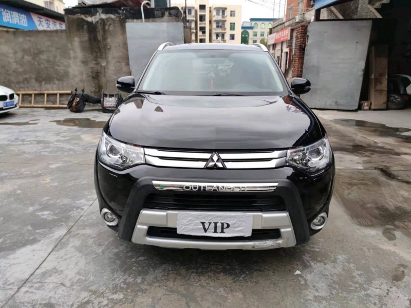 北京15年三菱欧蓝德9