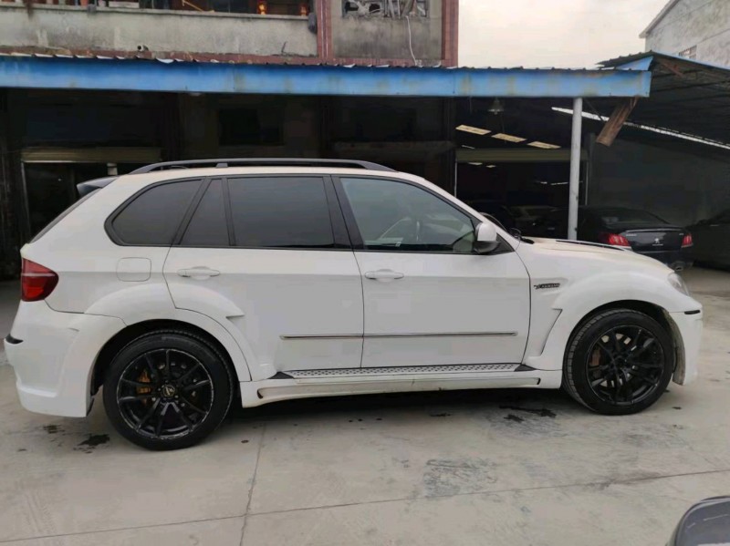 北京12年宝马X51