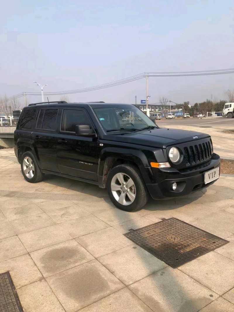 棗莊14年Jeep自由客2