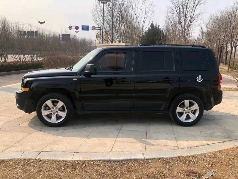 棗莊14年Jeep自由客4