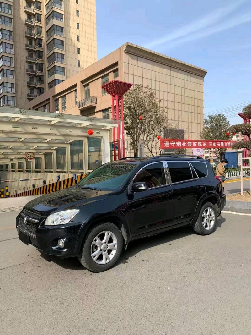 棗莊12年豐田RAV42