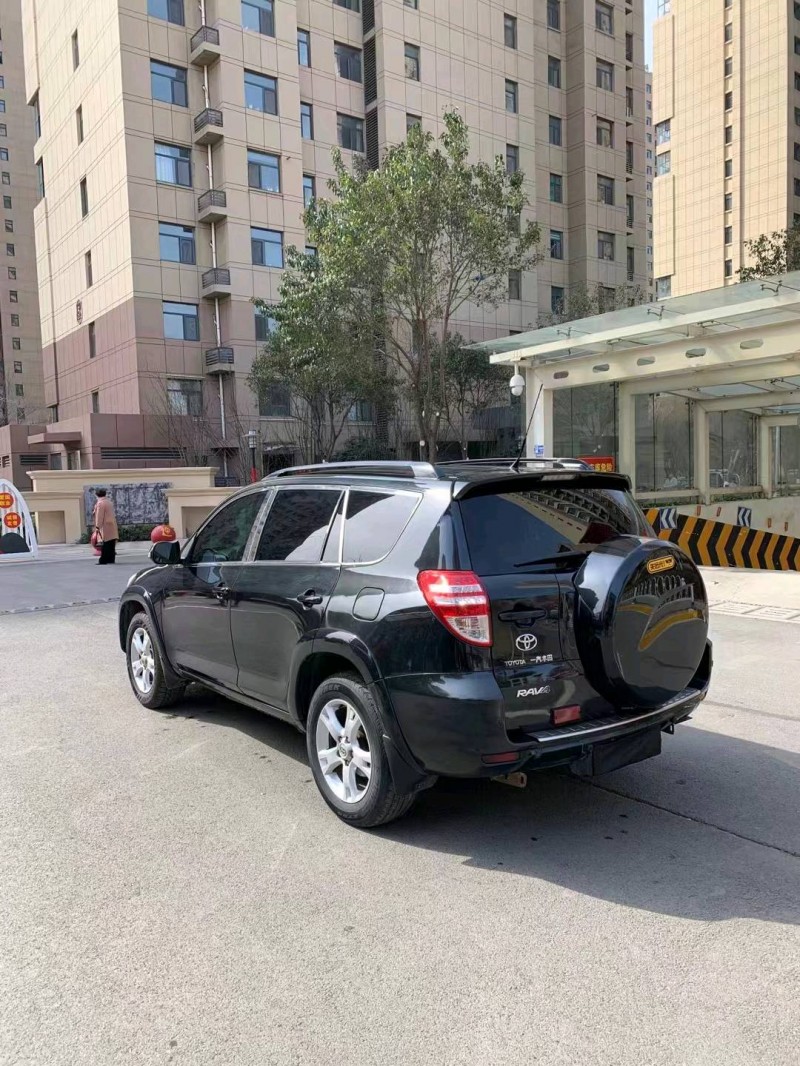 棗莊12年豐田RAV44