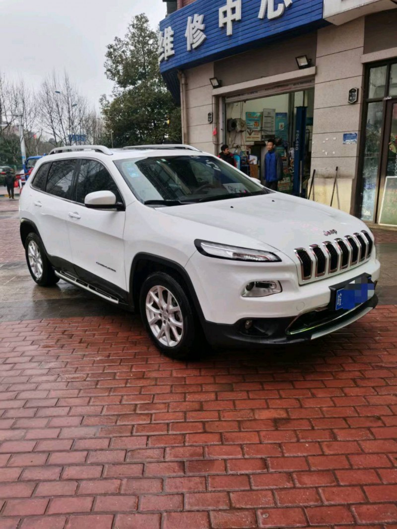 合肥18年Jeep自由光7