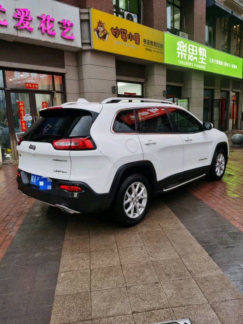 合肥18年Jeep自由光3