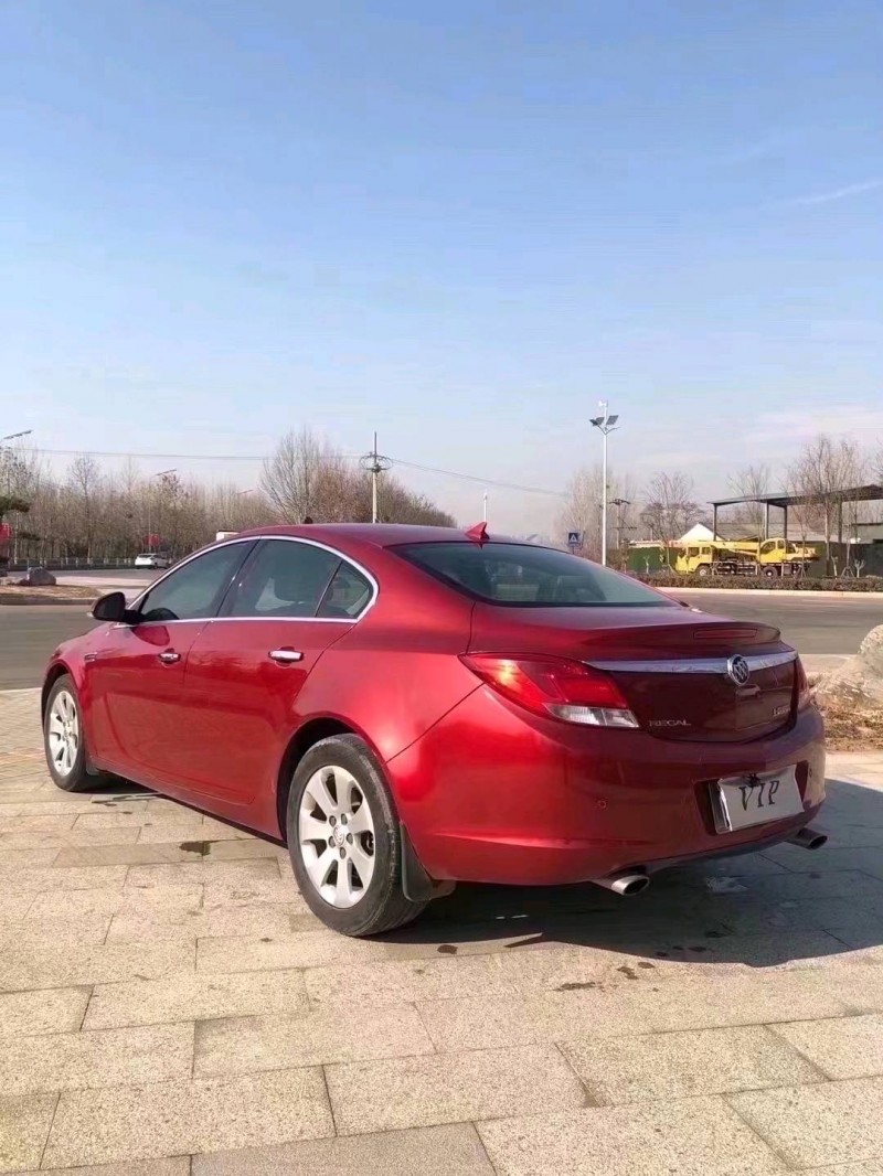 枣庄13年别克君威2