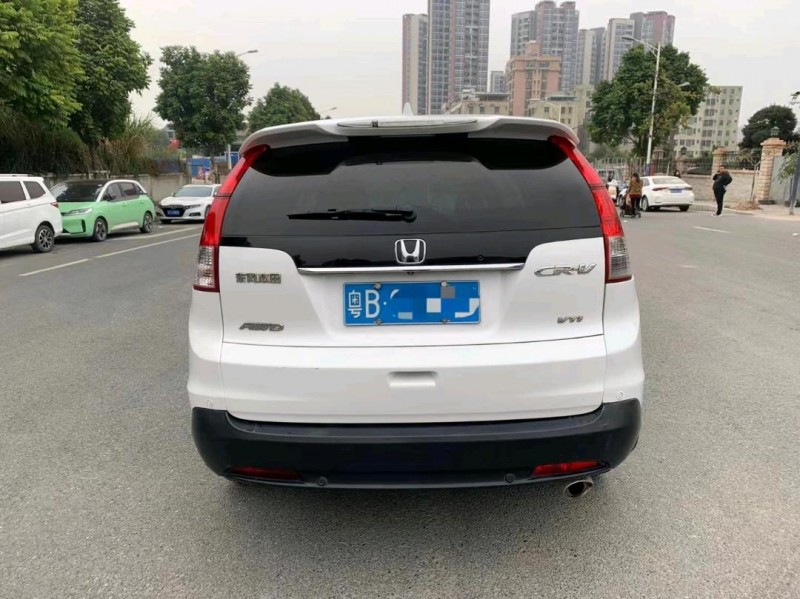 深圳13年本田CR-V8