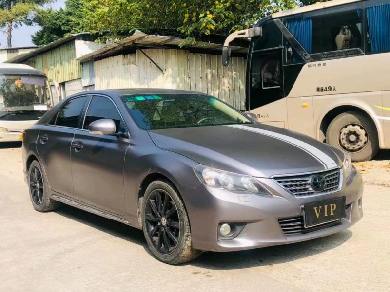 深圳13年丰田锐志2