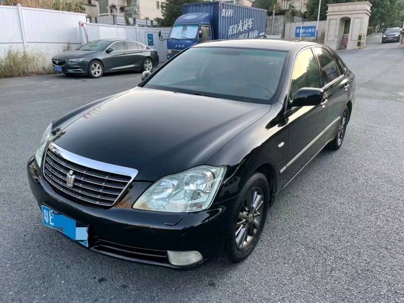 深圳08年丰田皇冠3