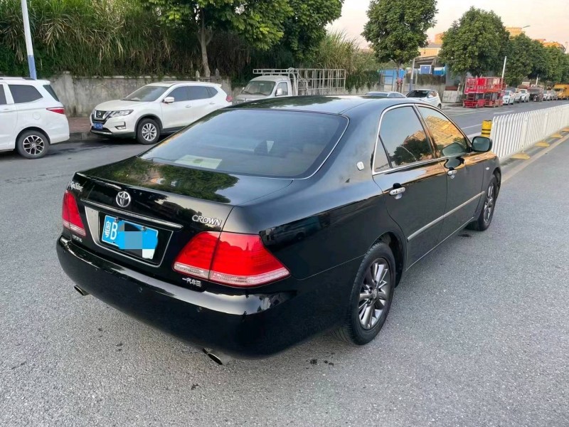 深圳08年丰田皇冠9