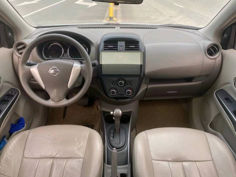 深圳14年日產陽光5