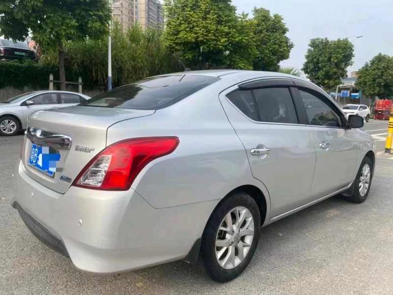 深圳14年日產陽光7