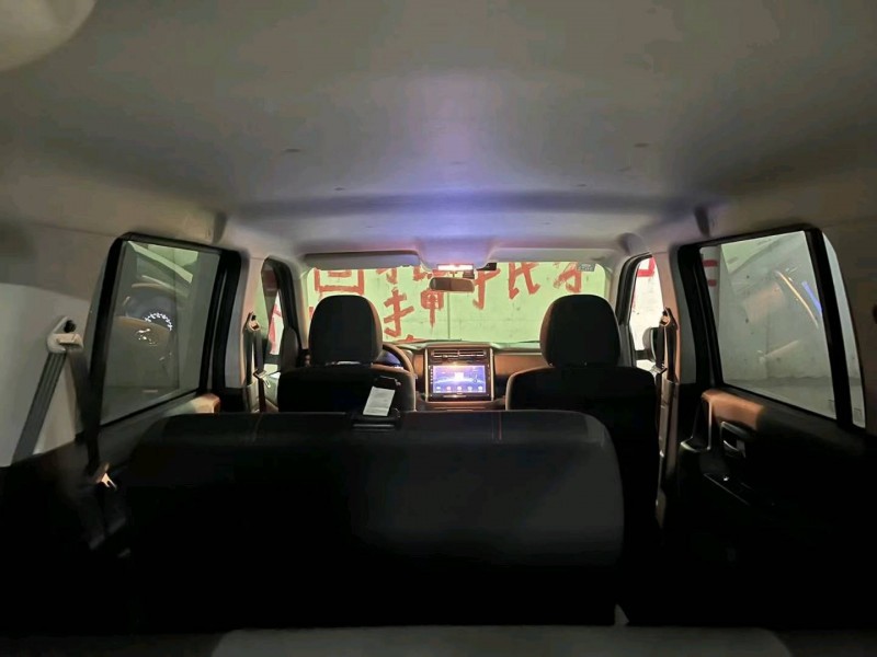 貴陽20年長安汽車歐尚6