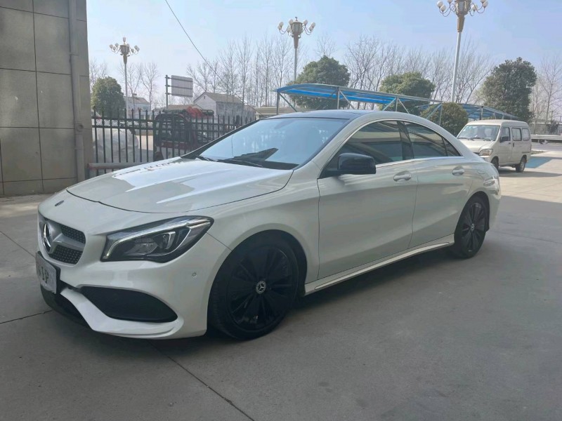 徐州17年奔驰CLA2