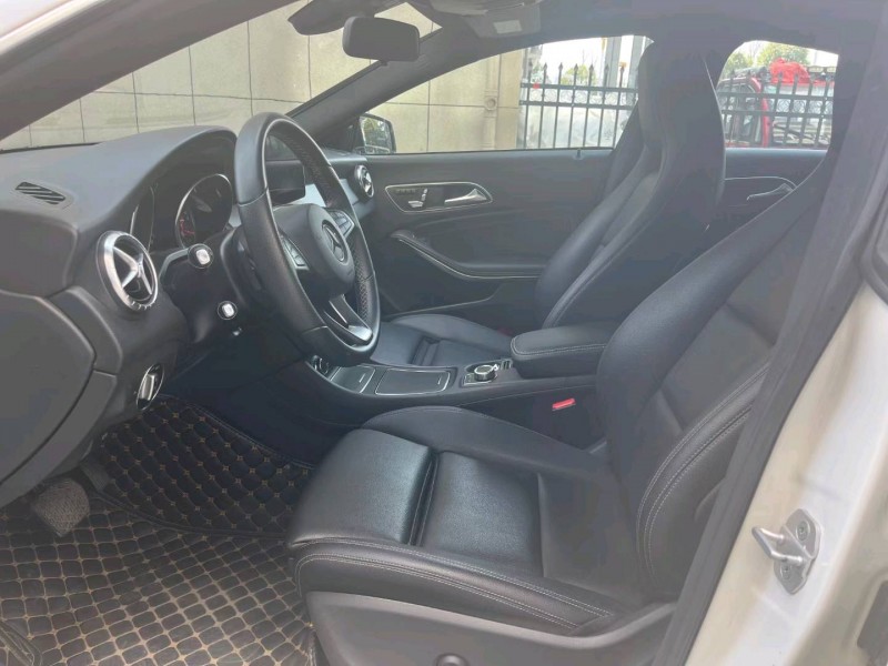 徐州17年奔驰CLA7