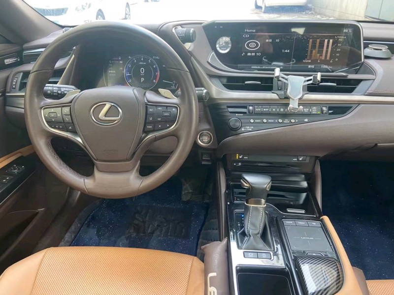 徐州20年雷克萨斯ES7