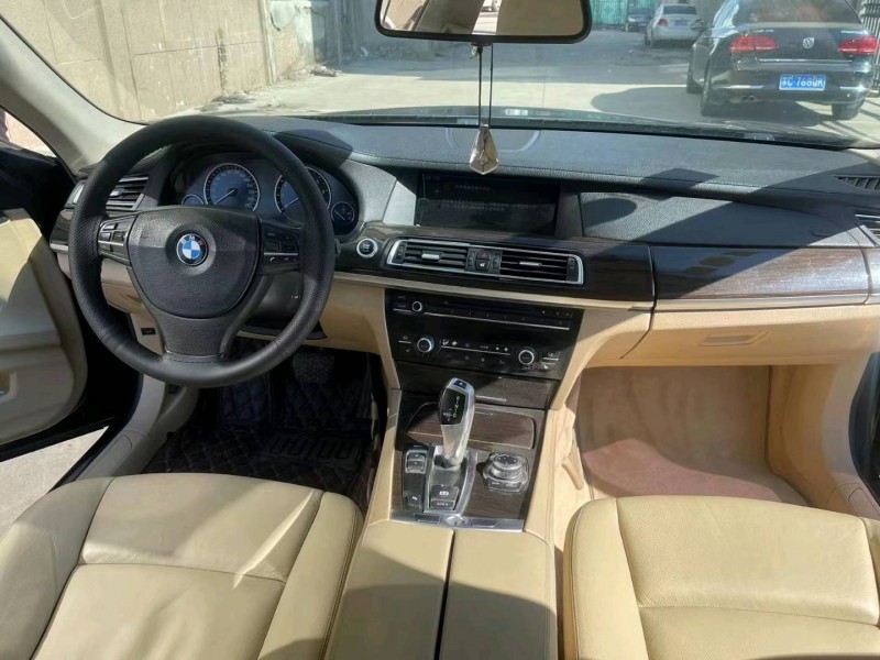 徐州10年宝马7系8