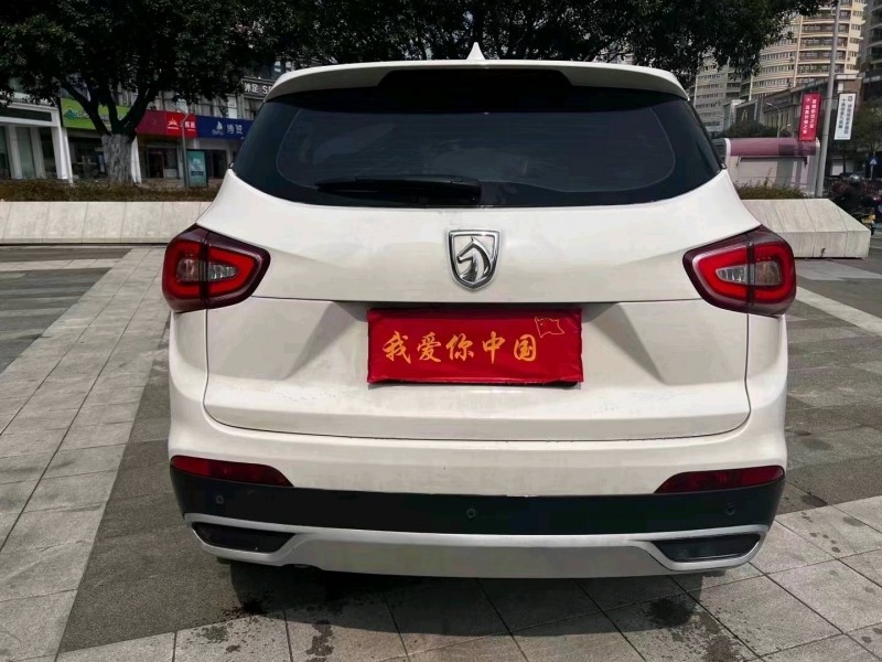 金華18年寶駿5106