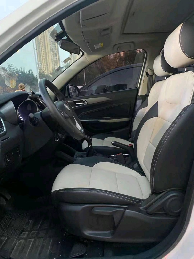 重慶18年長安汽車CS356