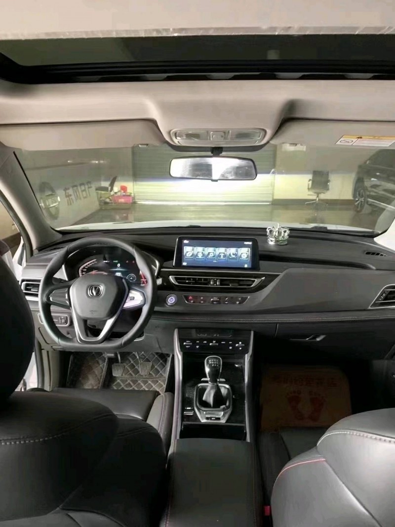 珠海21年長安汽車CS752