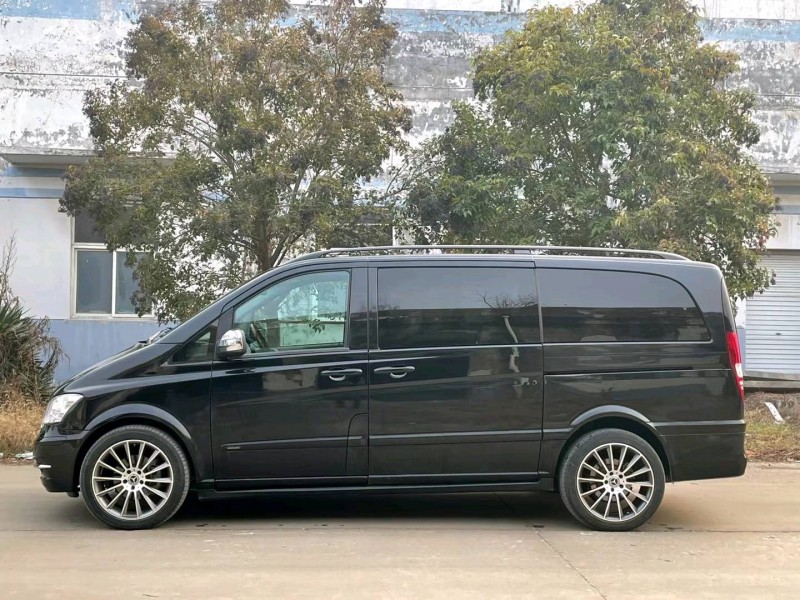 北京12年奔驰唯雅诺6