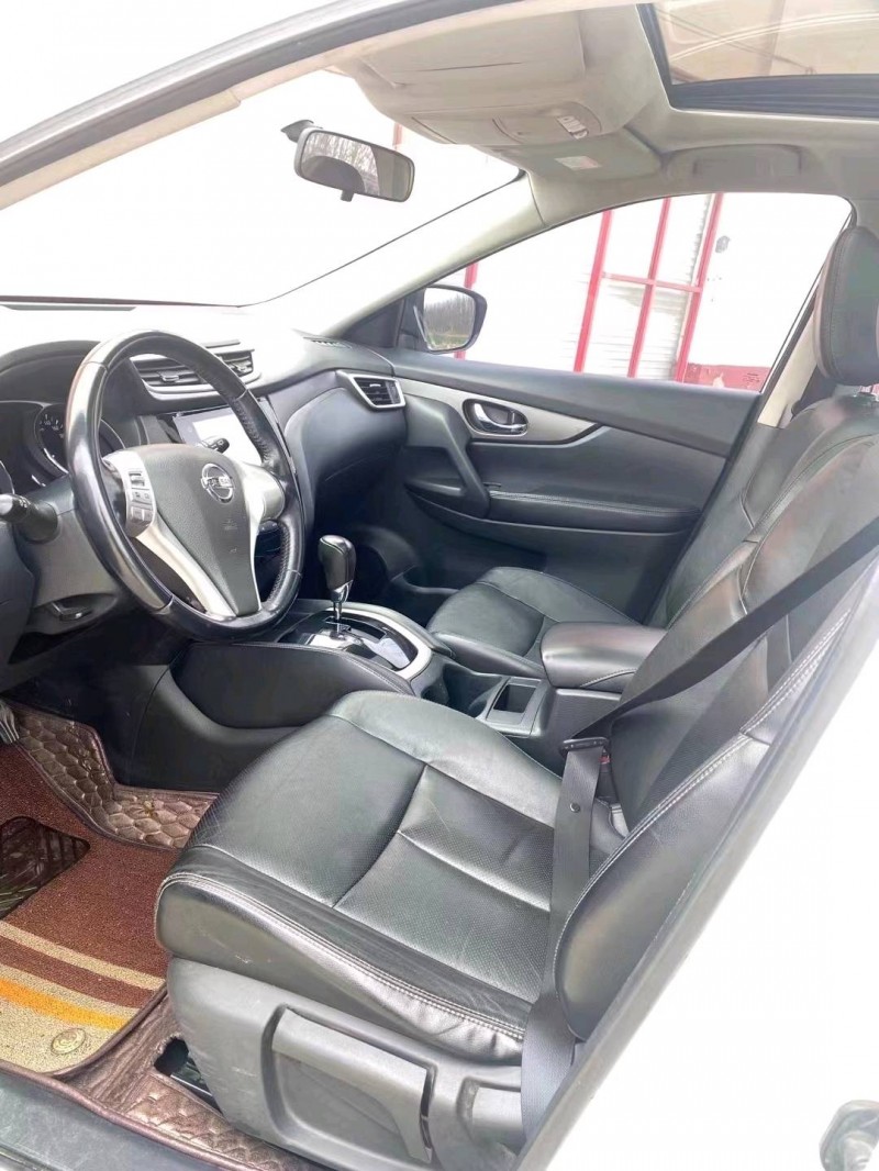 東營15年日產奇駿4
