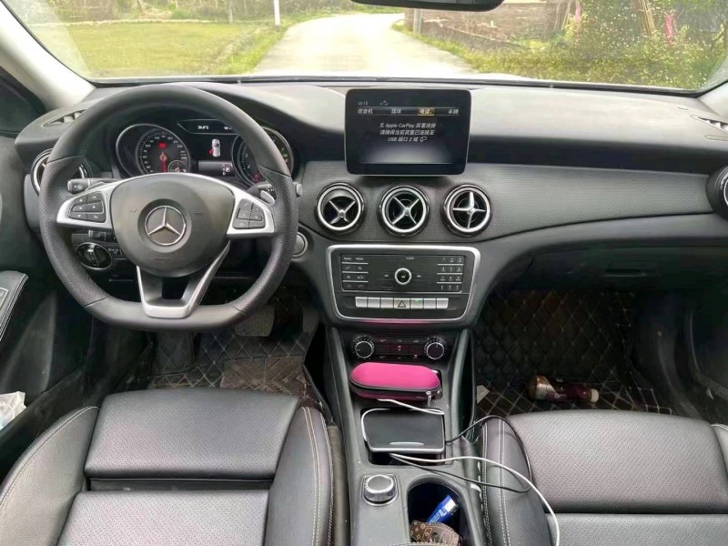 济宁19年奔驰GLA3