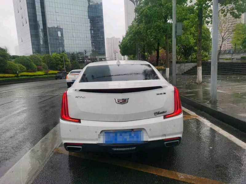重慶18年凱迪拉克XTS8