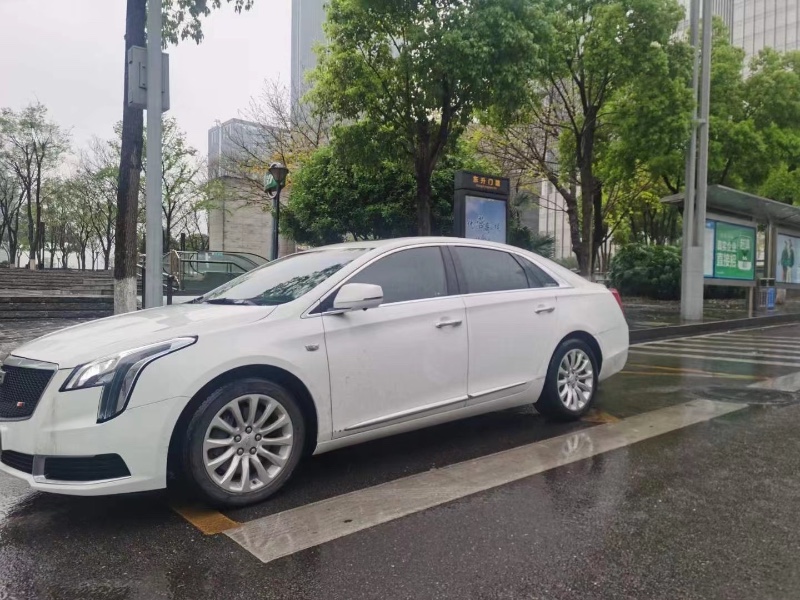 重慶18年凱迪拉克XTS6