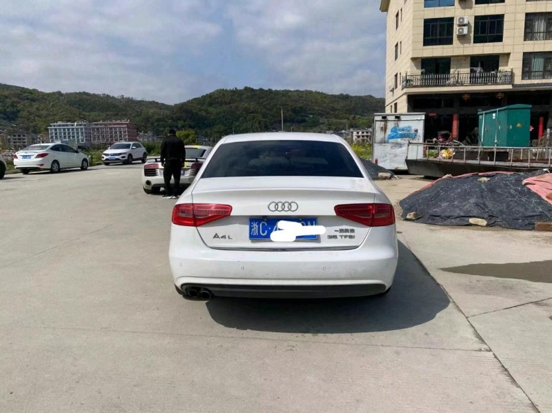 臺州13年奧迪A4L4
